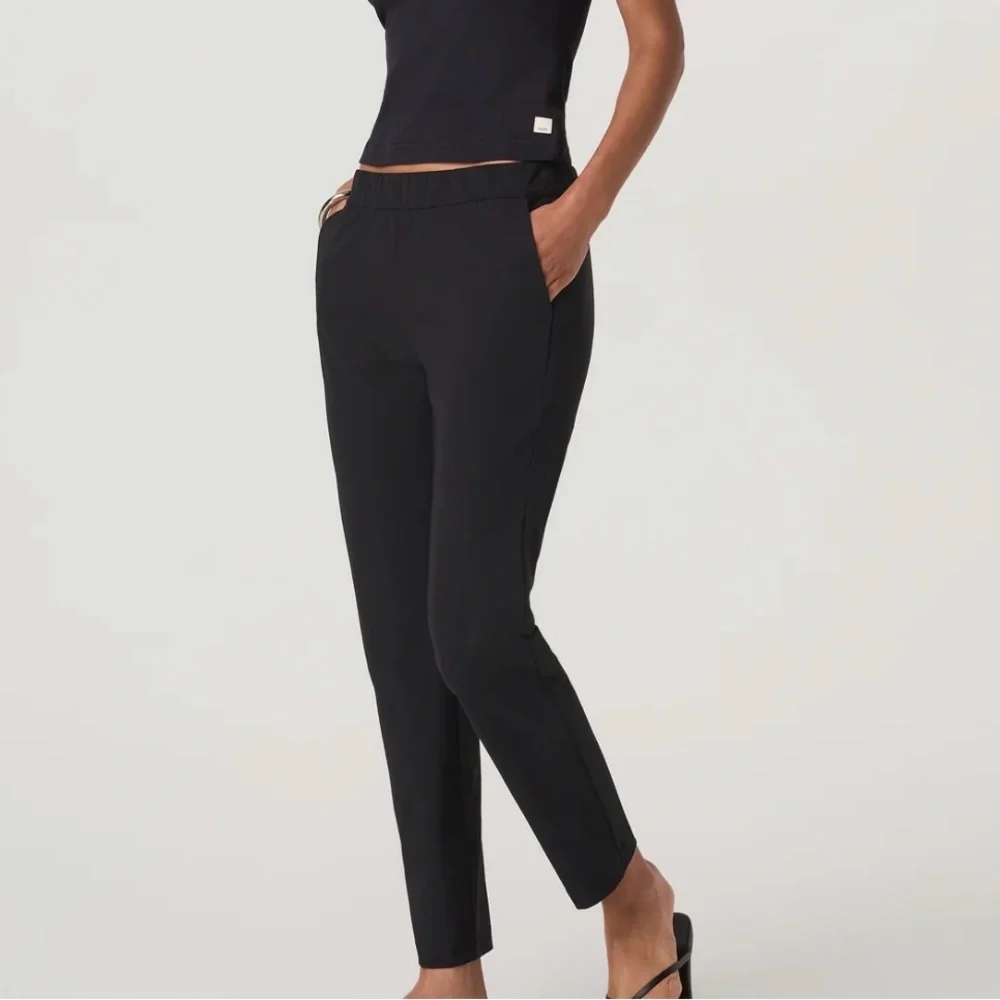 Three pairs of Vuori Miles Ankle Pants 2 Black and 1 Teal size large - Picture 1 of 4